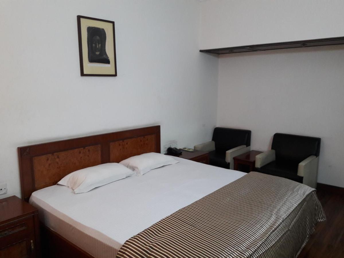 New Delhi Ymca Tourist Hostel Exteriér fotografie